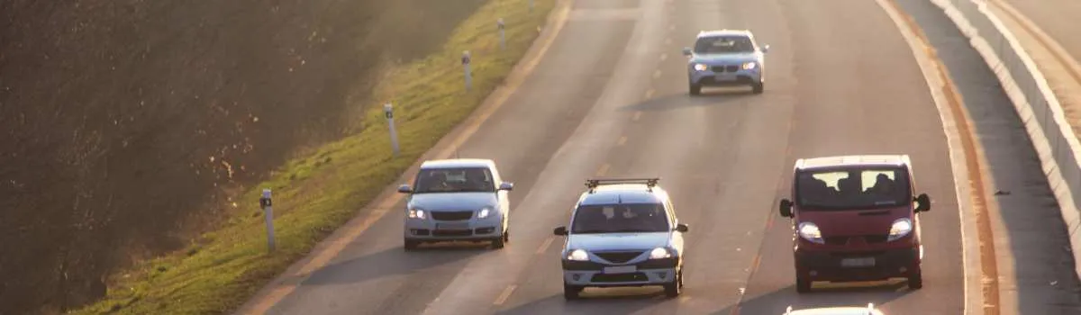 Vehículos por la autovía